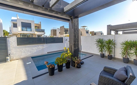 En megler med gode referanser -  SPANIA1.no