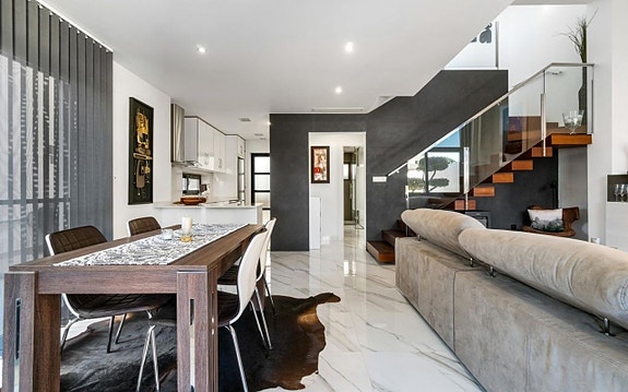 En megler med gode referanser -  SPANIA1.no