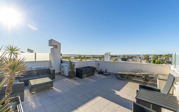 En megler med gode referanser -  SPANIA1.no