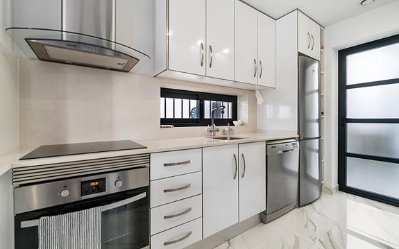 En megler med gode referanser -  SPANIA1.no