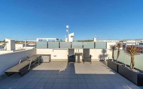 En megler med gode referanser -  SPANIA1.no