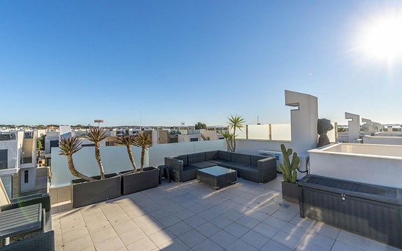 En megler med gode referanser -  SPANIA1.no