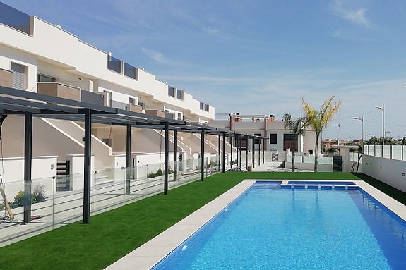 En megler med gode referanser - SPANIA1.no