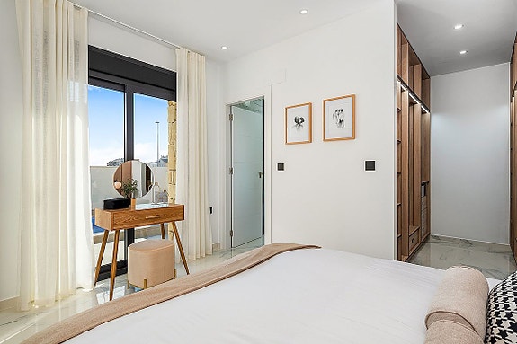 En megler med gode referanser -  SPANIA1.no