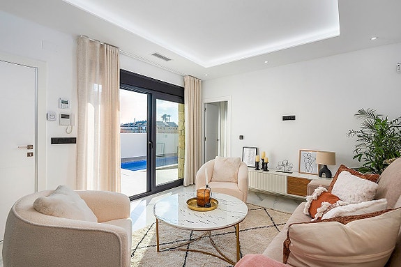 En megler med gode referanser -  SPANIA1.no