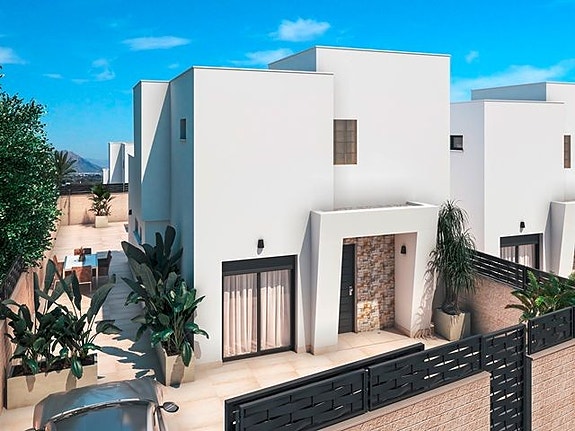 En megler med gode referanser - SPANIA1.no