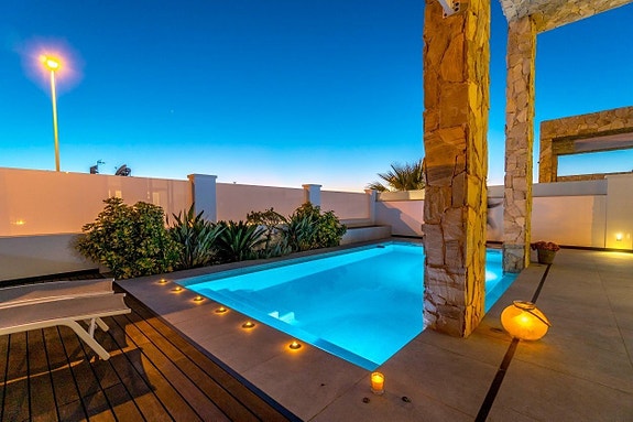 En megler med gode referanser - SPANIA1.no