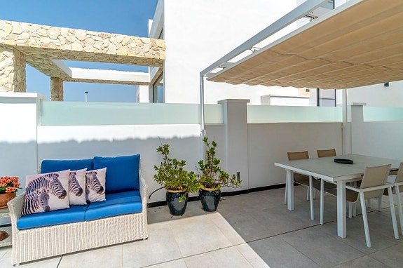 En megler med gode referanser - SPANIA1.no