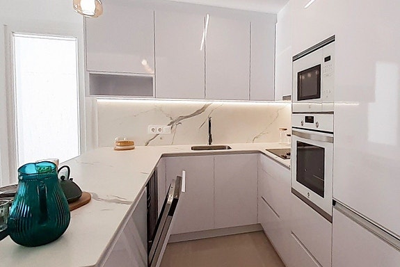 En megler med gode referanser - SPANIA1.no