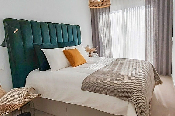 En megler med gode referanser - SPANIA1.no