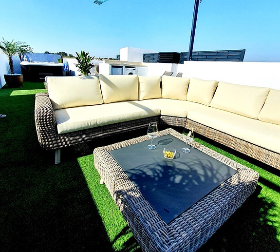 En megler med gode referanser -  SPANIA1.no