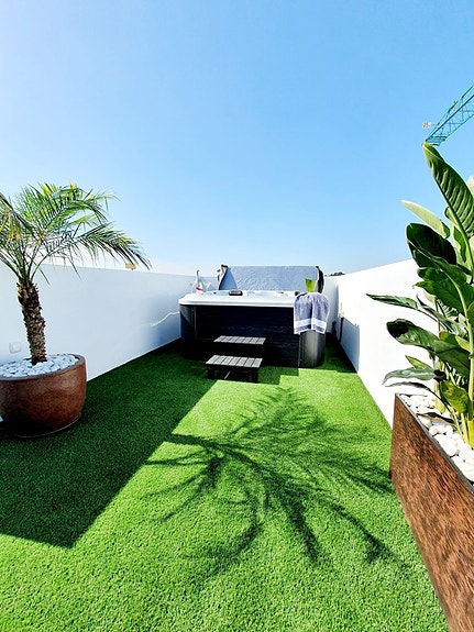 En megler med gode referanser -  SPANIA1.no