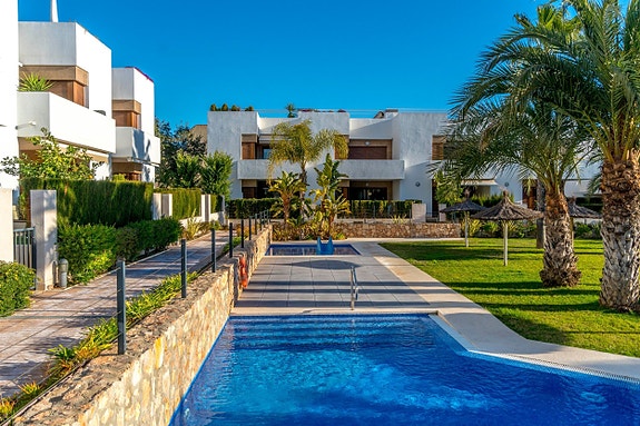 En megler med gode referanser - SPANIA1.no