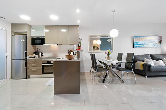 En megler med gode referanser - SPANIA1.no