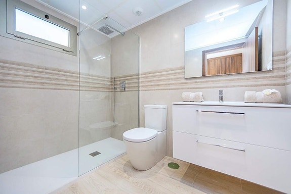 En megler med gode referanser - SPANIA1.no