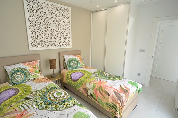 En megler med gode referanser -  SPANIA1.no