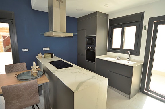 En megler med gode referanser -  SPANIA1.no