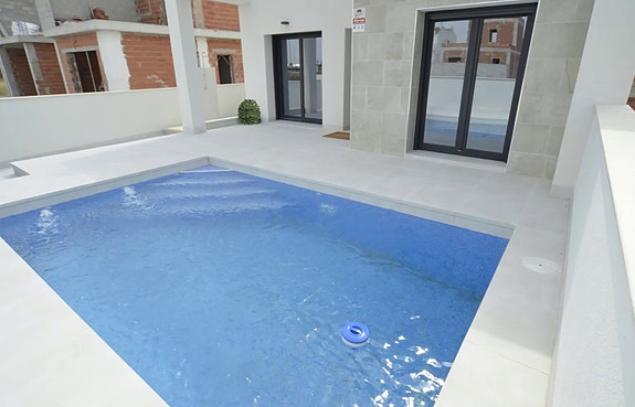 En megler med gode referanser -  SPANIA1.no