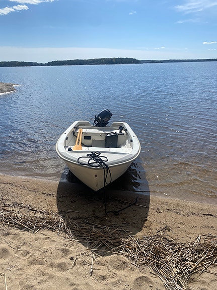 Landstedsbåt med båthenger leies ut 5 of 12