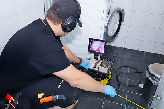 Som en del av arbeidet med rørfornying utfører du blant annet rørinspeksjoner.