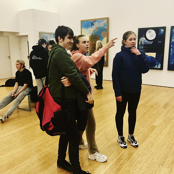 Hjalmar videregående skole på besøk. 