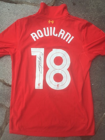 Liverpool - 2012/13 Alberto Aquilani kampbrukt og signert fotballdrakt str M