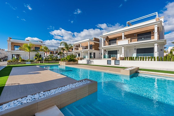 En megler med gode referanser -  SPANIA1.no