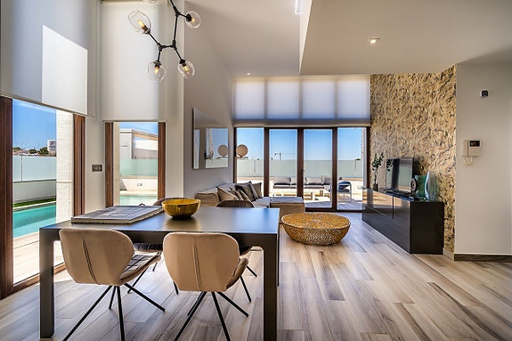 En megler med gode referanser - SPANIA1.no