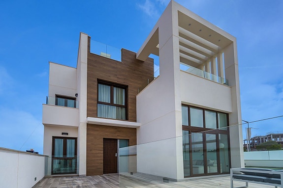 En megler med gode referanser - SPANIA1.no