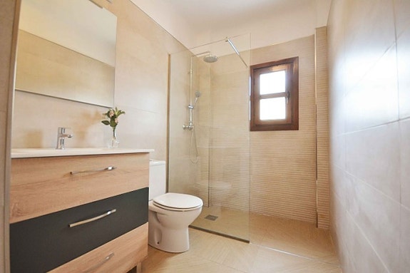 En megler med gode referanser -  SPANIA1.no