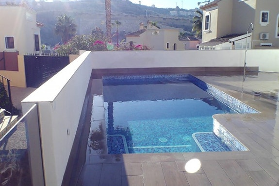 En megler med gode referanser -  SPANIA1.no