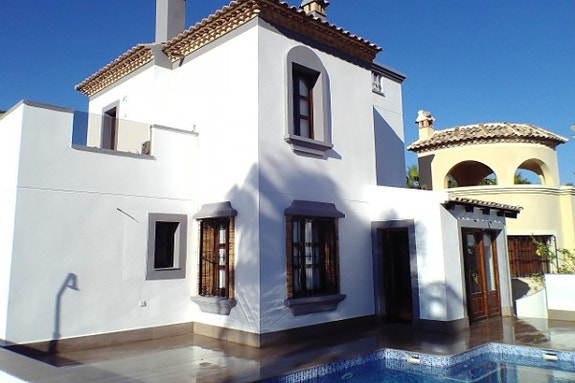 En megler med gode referanser -  SPANIA1.no