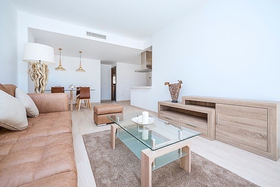 En megler med gode referanser - SPANIA1.no