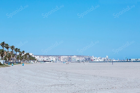 En megler med gode referanser - SPANIA1.no