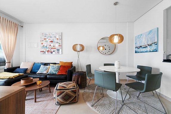 Bruk en megler med gode referanser - se SPANIA1.no