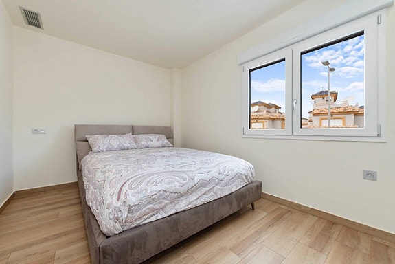 En megler med gode referanser - SPANIA1.no