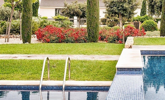 En megler med gode referanser - SPANIA1.no