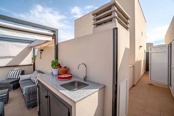 En megler med gode referanser - SPANIA1.no