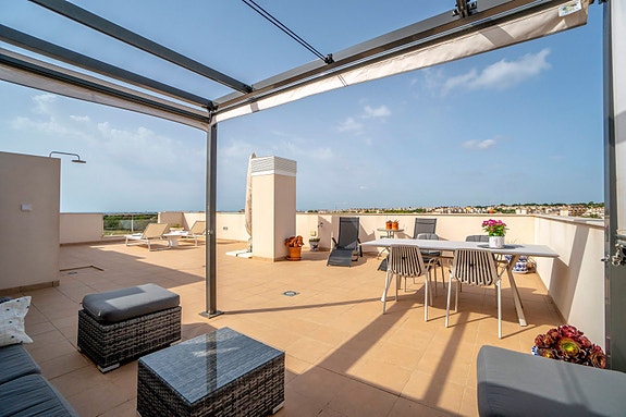 En megler med gode referanser - SPANIA1.no