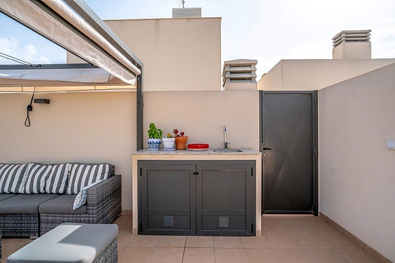 En megler med gode referanser - SPANIA1.no