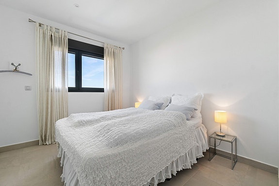 En megler med gode referanser - SPANIA1.no