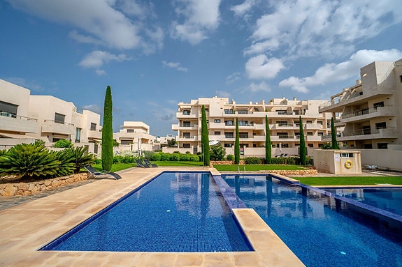 En megler med gode referanser - SPANIA1.no