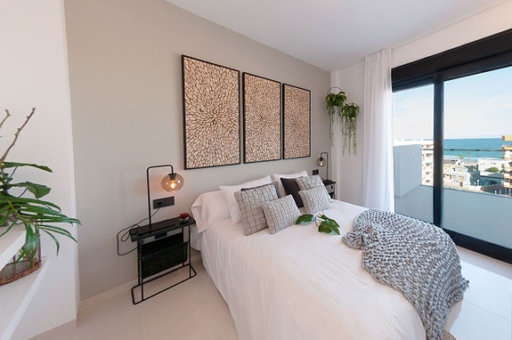 En megler med gode referanser - SPANIA1.no