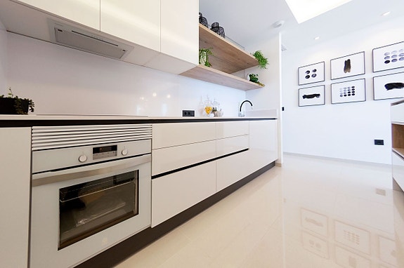 En megler med gode referanser - SPANIA1.no