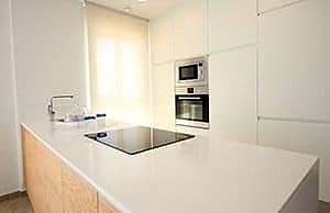 En megler med gode referanser - SPANIA1.no