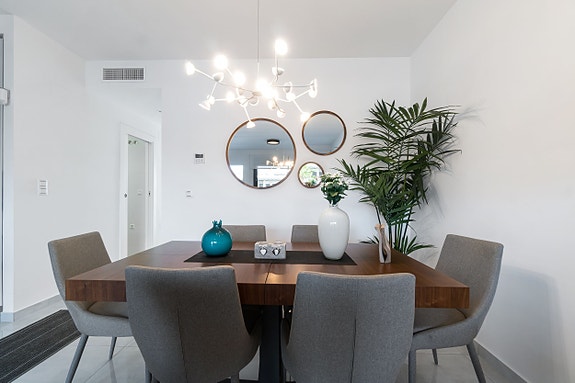 En megler med gode referanser - SPANIA1.no