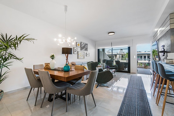 En megler med gode referanser - SPANIA1.no