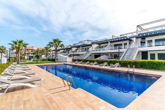 En megler med gode referanser - SPANIA1.no