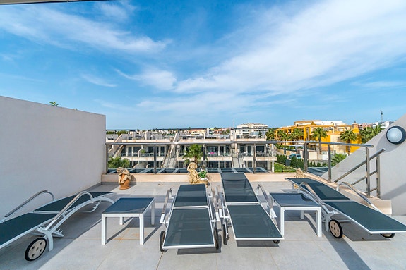 En megler med gode referanser - SPANIA1.no