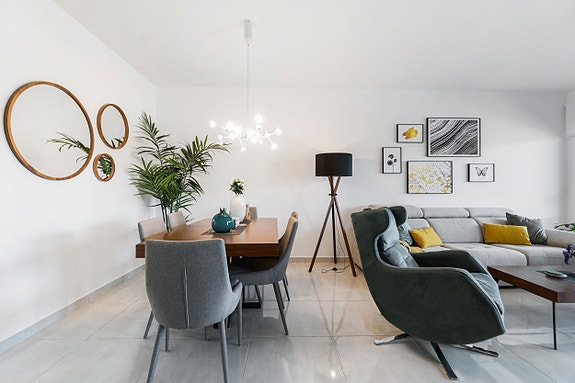 En megler med gode referanser - SPANIA1.no